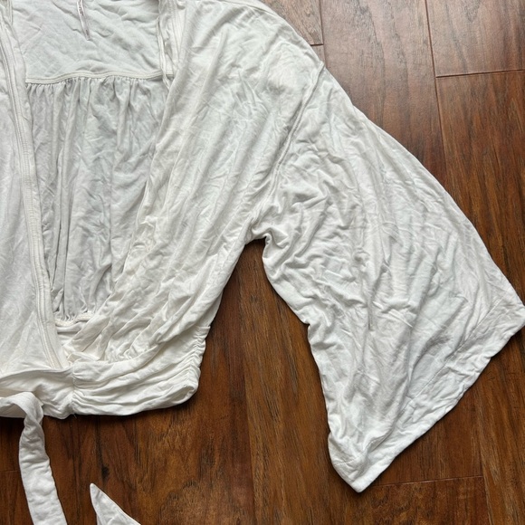 FREE PEOPLE Wrap Blouse Women’s Size Small Bell Sleeves Boho - Picture 3 of 7